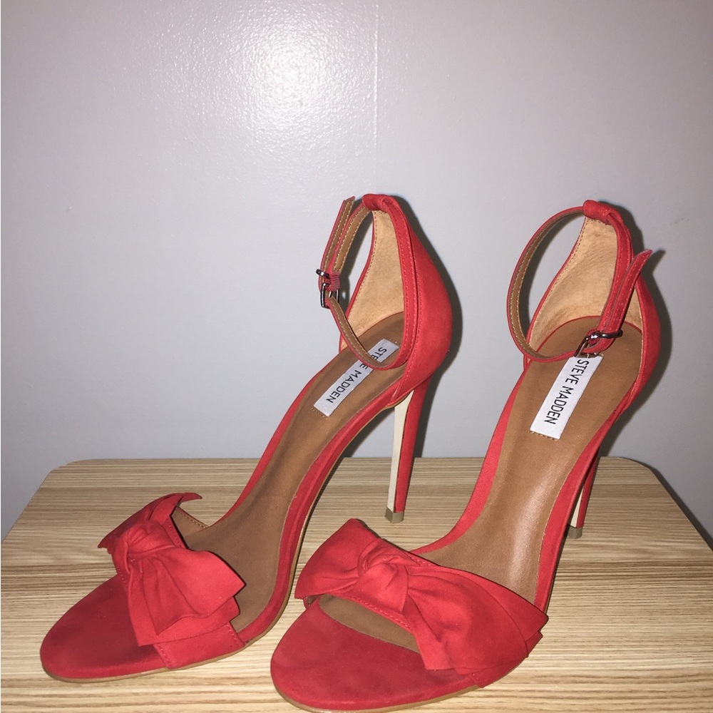 Steve Madden- Red, Suede, Bow, Sandal, Heels.